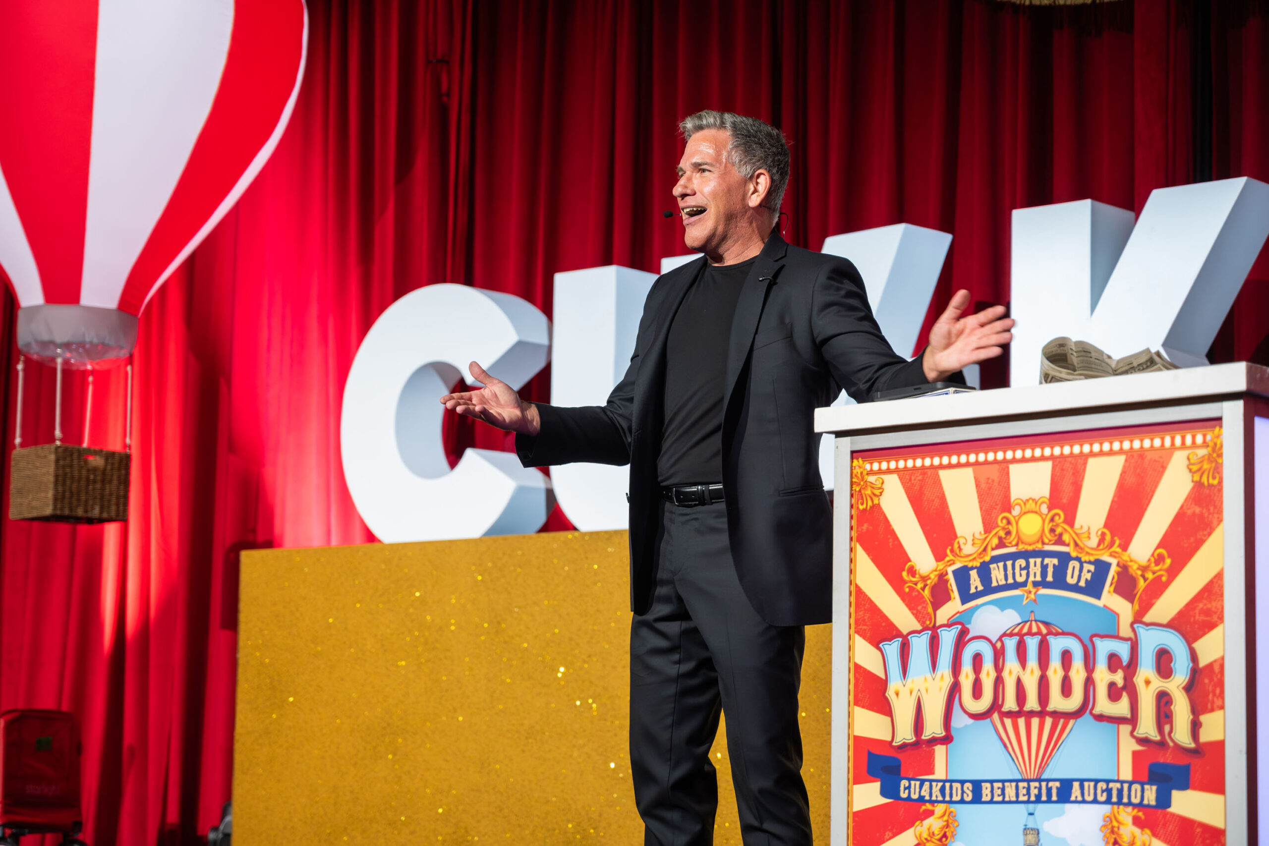 corporate event entertainment comedy magic stage show